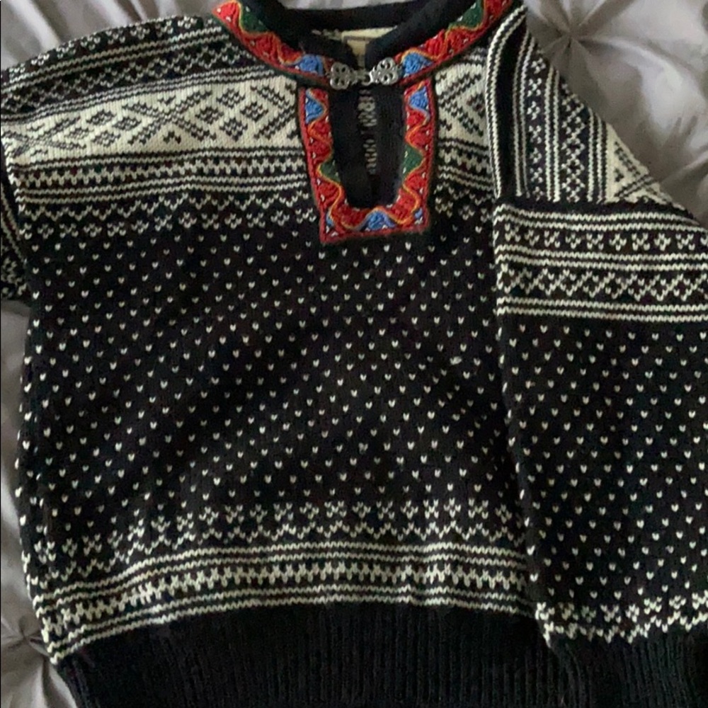 Lightly used Dale of Norway sweater.